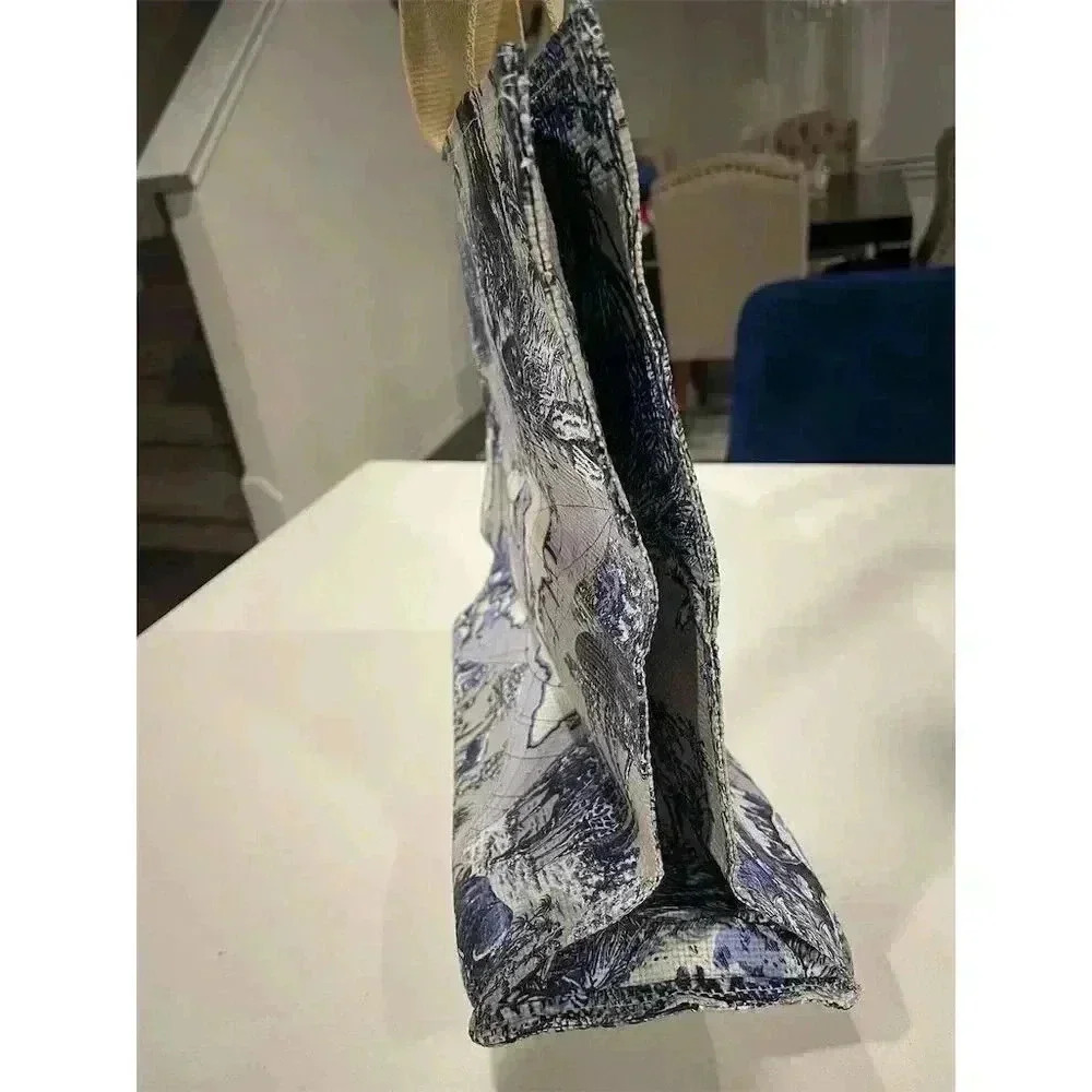 Dior Around The World Novelty Tote Bag - Picture 5 of 6